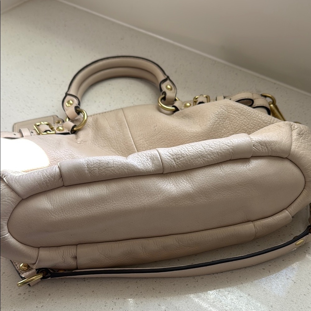 Coach Cream Leather Handbag - Picture 2 of 5